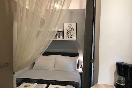 Cozy Studio 50M From Sea أثينا المظهر الخارجي الصورة